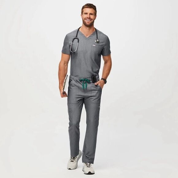 Figs Men's Chisec Three-Pocket Scrub Top Grey size XXL - Picture 1 of 7
